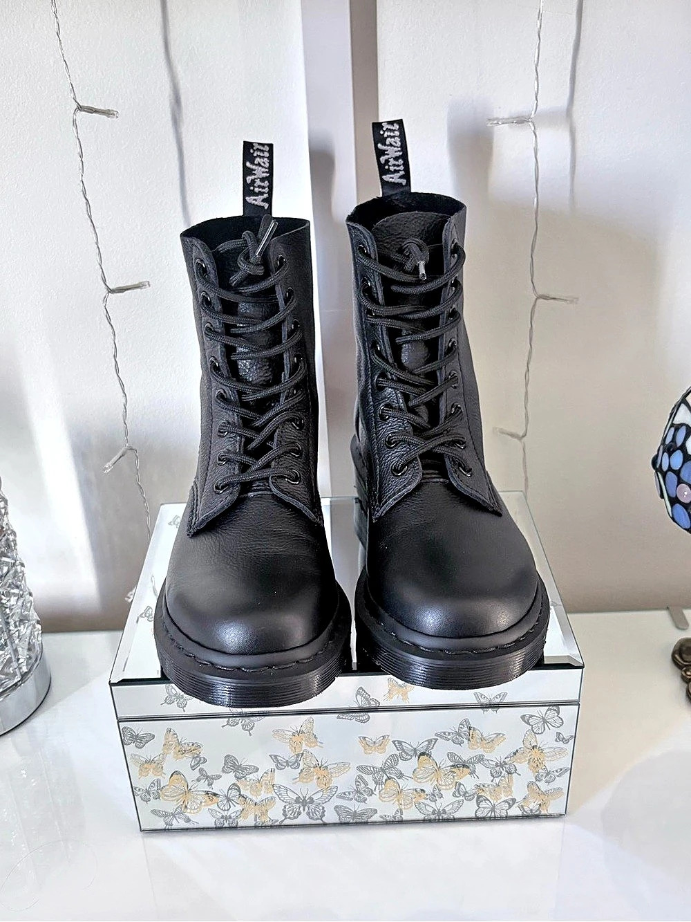 Dr. Martens 1460 Pascal Virginia Leather Boots Black women’s 8 or men7